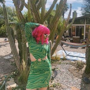 Green printed mini